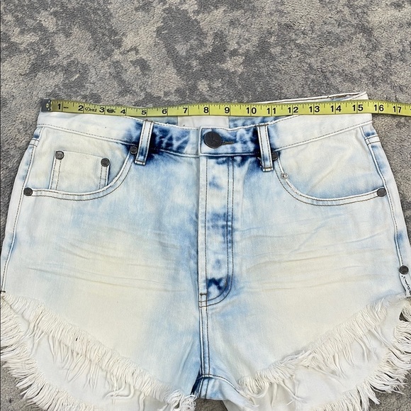 New One Teaspoon Outlaws Frayed Hem Cut Off Jean Shorts Beachy Cowgirl Sz 26 - Picture 5 of 7